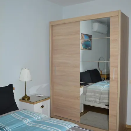 Cozy For Overnight Hristo Smirnenski Apartment *