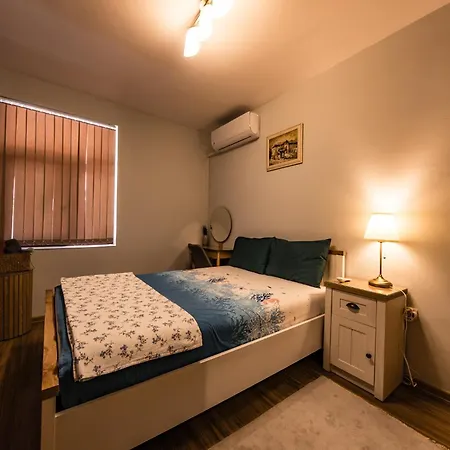 Cozy For Overnight Hristo Smirnenski * 플로브디프